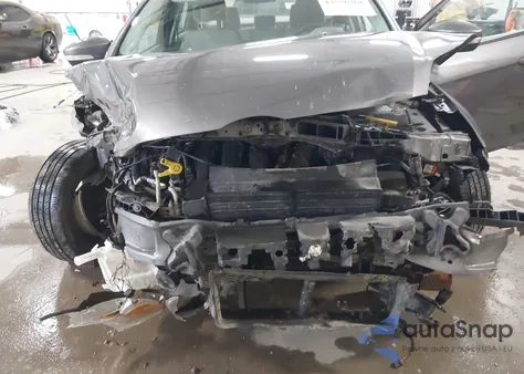 2014 Ford Focus Se z USA, uszkodzony, nr VIN 1FADP3F25EL413308